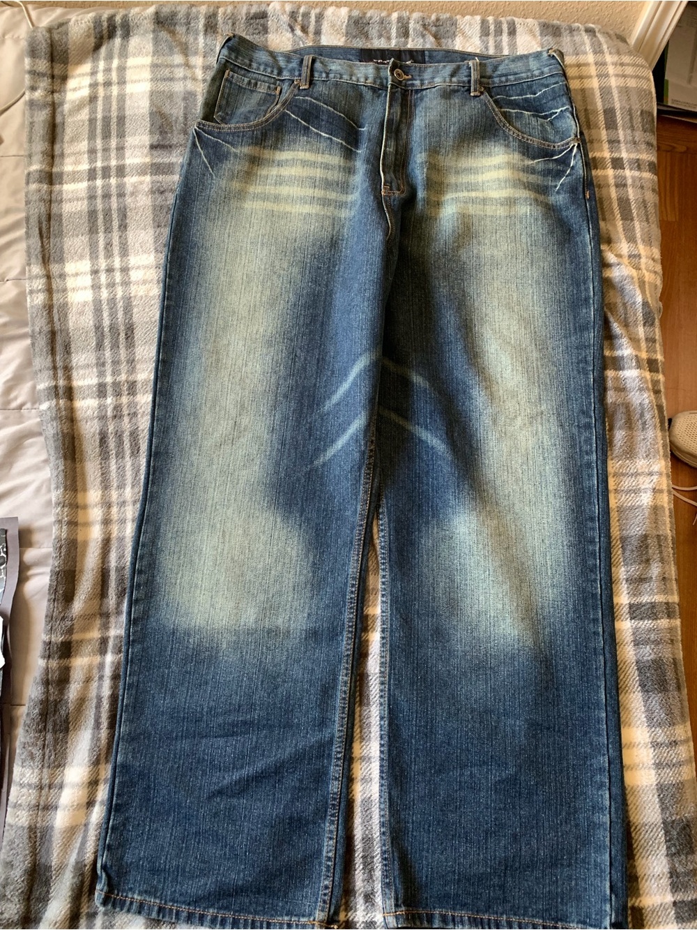 Phat Farm Men's Washed Blue Relaxed Straight Jeans